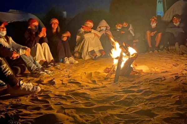 Voyage de Tanger à Marrakech avec des arrêts à Chefchaouen, Fès et dans le désert du Sahara